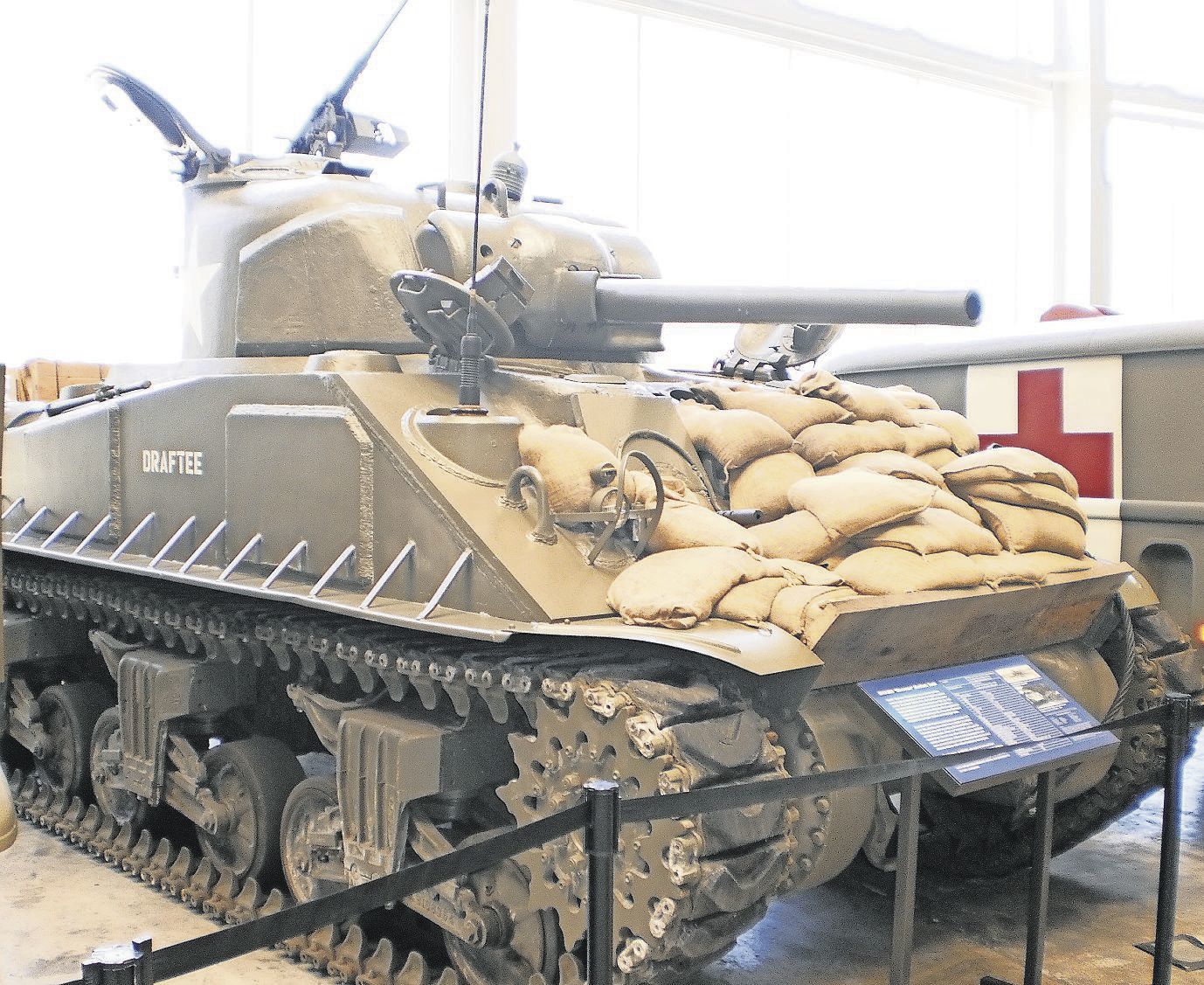 0Z 0403_Fea_WWIIMuseum2.JPG